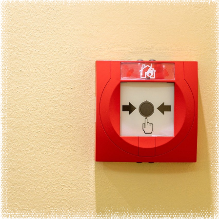 wyłącznik przeciwpożarowy prądu